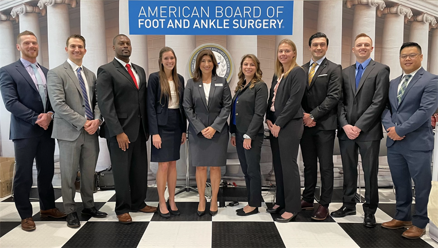 2022-02-24_Stone_Awards ABFAS President Amberly Paradoa, DPM, D.ABFAS (center), with 2022 Stone Awardees